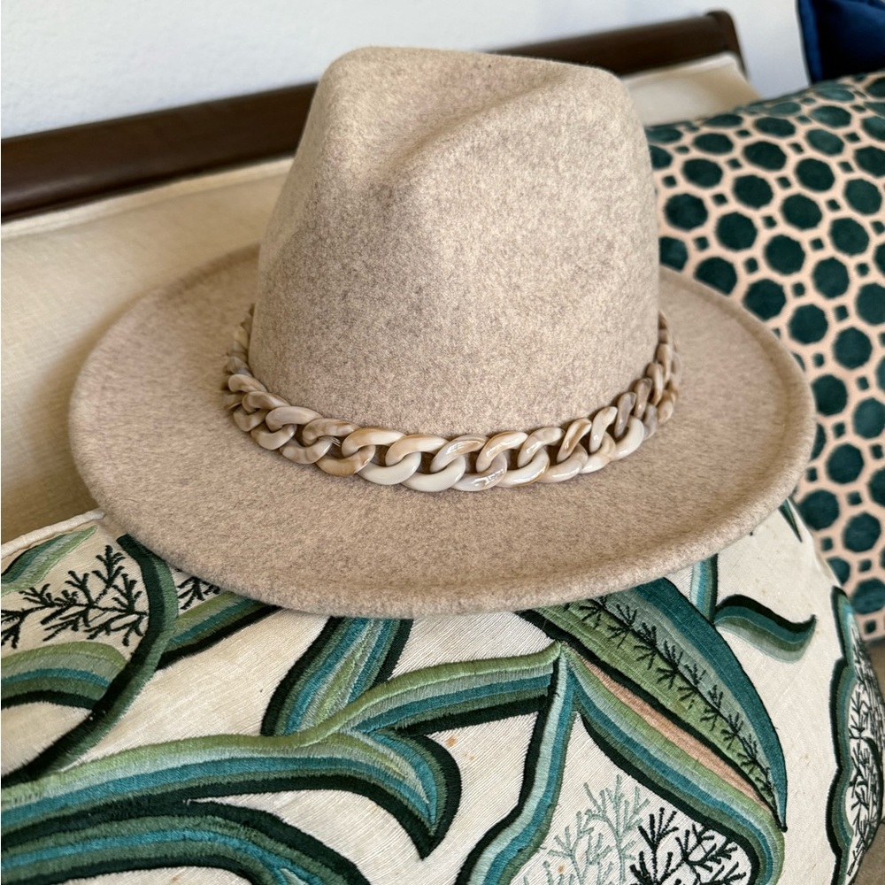 Francesca's Collections Tan Fedora Hat with Chain Detail